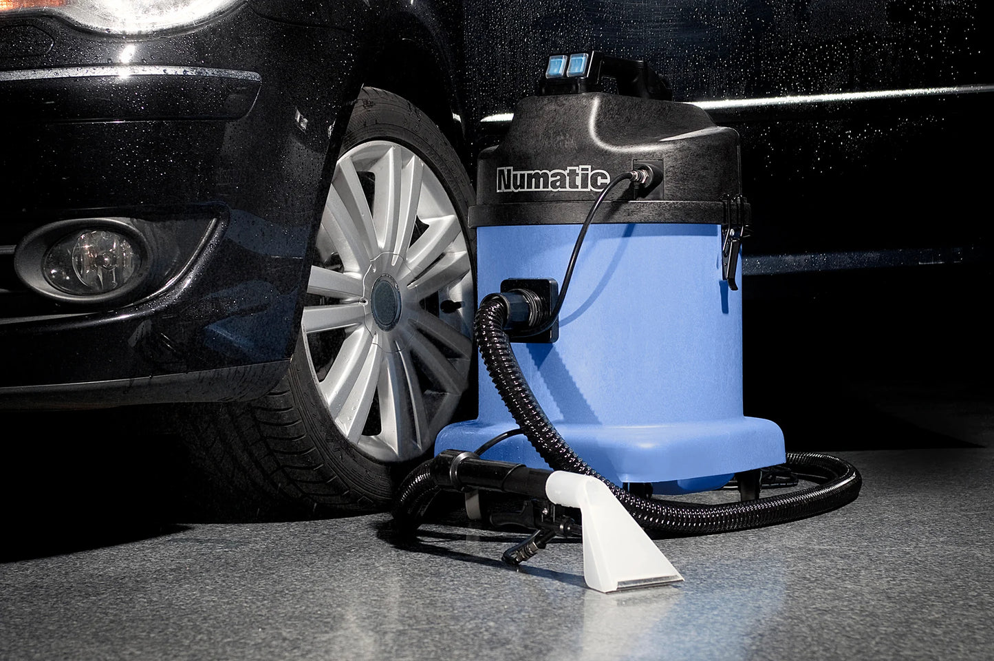 Numatic CTD572 carpet Cleaner. Hire from