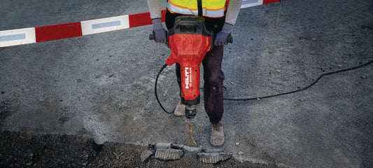 Hilti TE3000 Breaker. Hire from